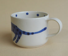 Load image into Gallery viewer, Handmade Ceramic Cup- lazy cat