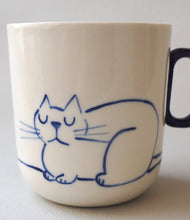 Load image into Gallery viewer, Handmade Ceramic Cup-Cat and blue square handle