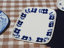 Load image into Gallery viewer, Small Handmade Ceramic Plate- daisy-square
