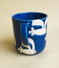 Load image into Gallery viewer, Handmade Ceramic Cup- birds flying- meduim

