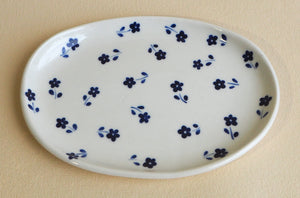 Small Handmade Ceramic Plate- small daisies