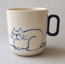 Load image into Gallery viewer, Handmade Ceramic Cup-Cat and blue square handle

