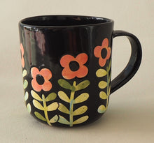 Load image into Gallery viewer, Handmade Ceramic Cup-Pink Flowers
