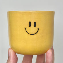 Load image into Gallery viewer, Handmade Ceramic Cup- Smily Face

